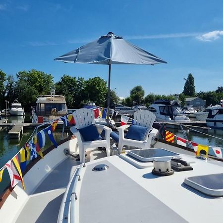 Hotel Traditional Boat Thorpe  Exterior foto